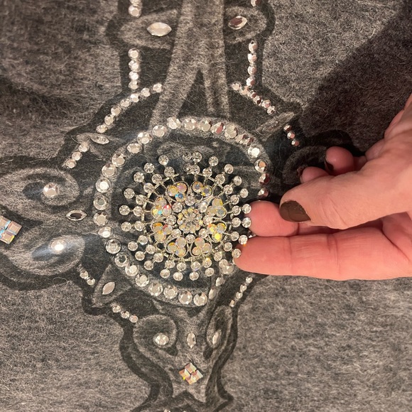 Dreams Cashmere pashmina with Swarovski crystals - Picture 5 of 6